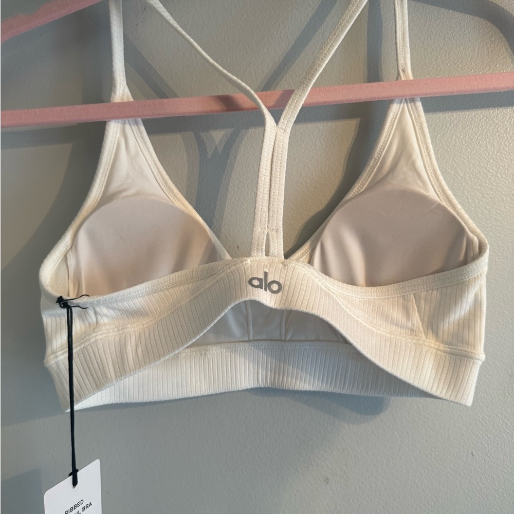 ALO blissful Yoga White Ribbed Sports Bra - Picture 2 of 2